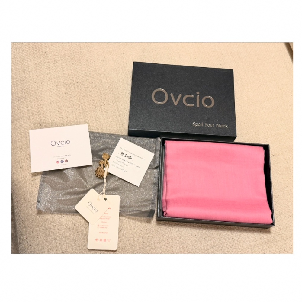 NWT Ovcio Featherlight Taffy Pink Cashmere Scarf | OS | Valentines Day Perfect - Picture 2 of 13